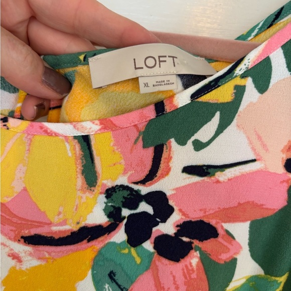 LOFT Multicolor Floral Ruffle Blouse - Picture 3 of 3